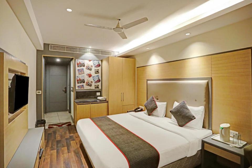 Hotel Superb 5 Mins Walk From New Delhi Station Exterior photo