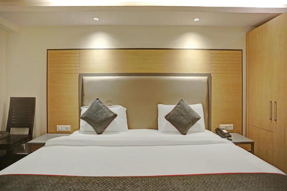 Hotel Superb 5 Mins Walk From New Delhi Station Exterior photo