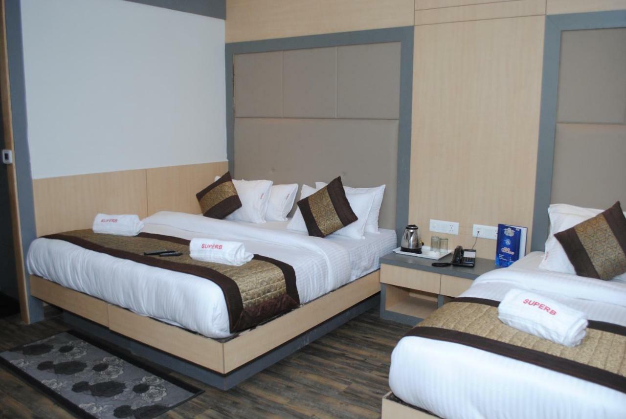 Hotel Superb 5 Mins Walk From New Delhi Station Exterior photo