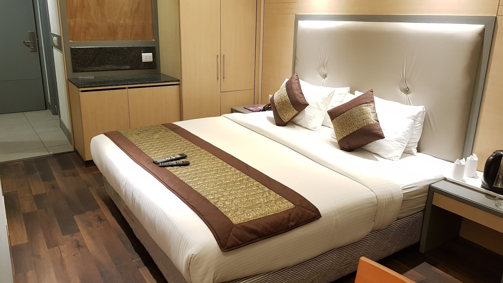 Hotel Superb 5 Mins Walk From New Delhi Station Exterior photo
