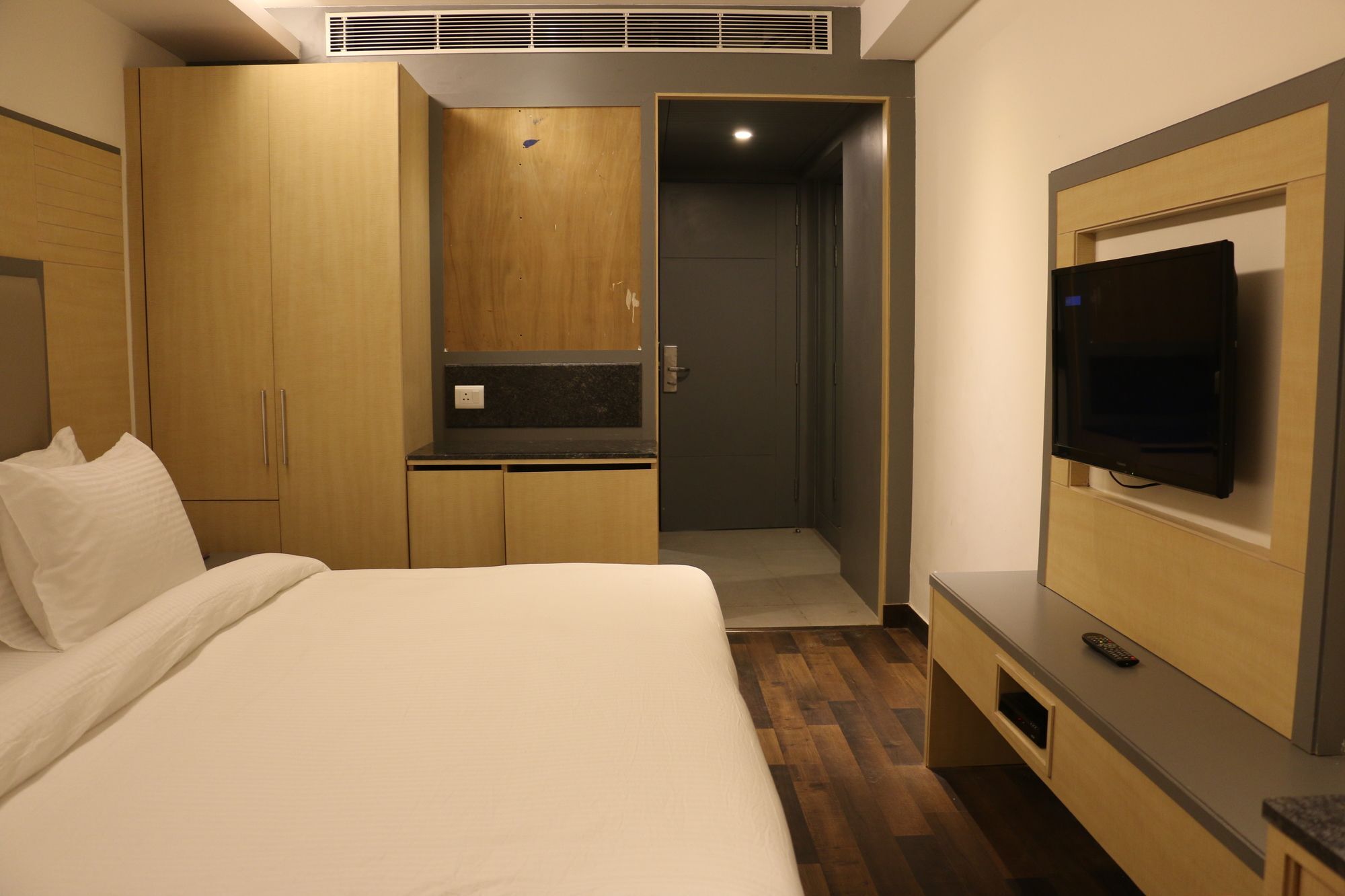 Hotel Superb 5 Mins Walk From New Delhi Station Exterior photo