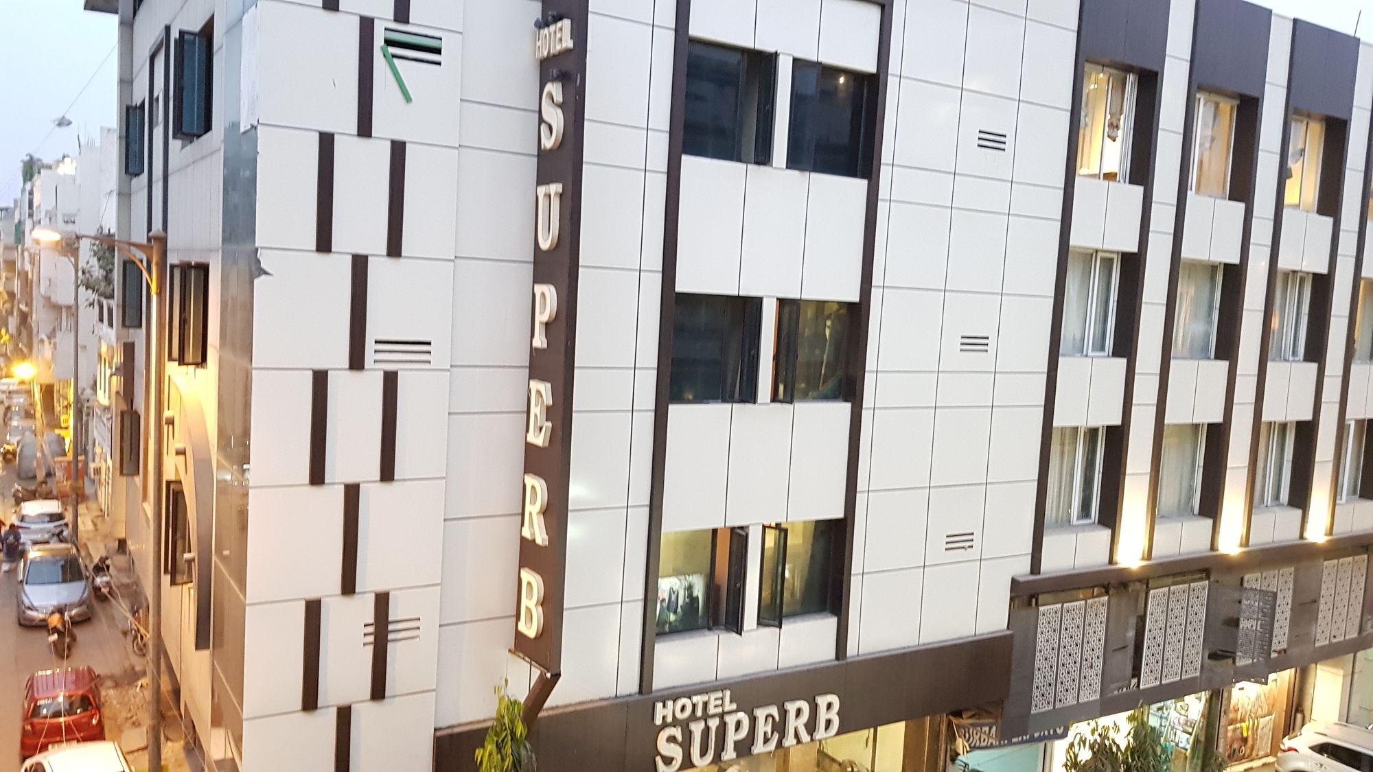 Hotel Superb 5 Mins Walk From New Delhi Station Exterior photo